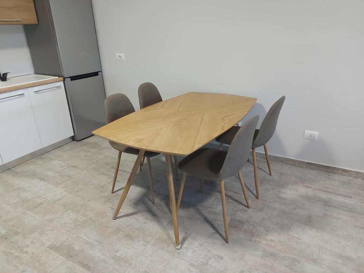 K2 Home - 3Rd Floor Tiranë Luaran gambar